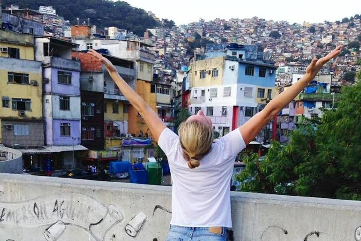 ROCINHA E VILA CANOAS FAVELA TOUR