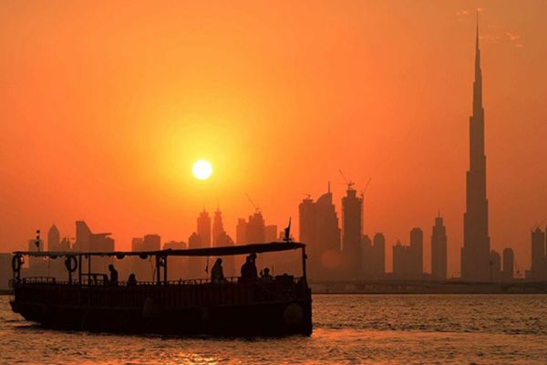 PASSEIO ABRA DE UMA HORA E VISTA DO PÔR DO SOL DO BURJ KHALIFA