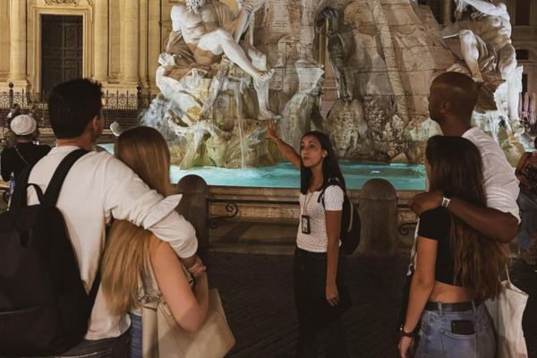 PASSEIO GUIADO A PÉ POR ROMA À NOITE