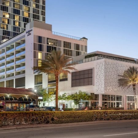 Residence Inn Miami Sunny Isles Beach