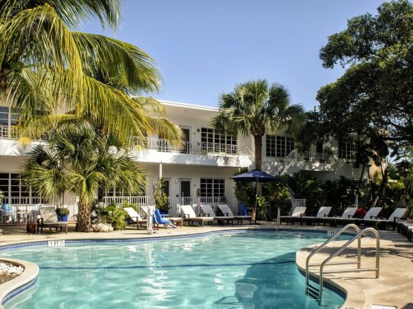 Tradewinds Apartment Hotel, a South Beach Group Hotel