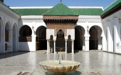 FÈS