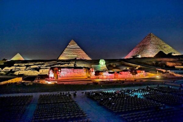SHOW DE SOM E LUZ NAS PIRÂMIDES DE GIZÉ