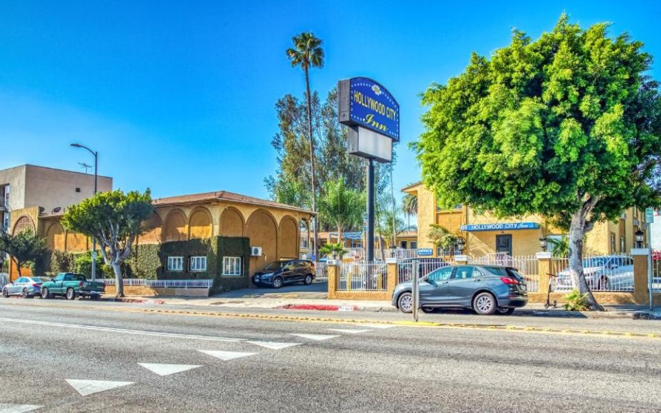 Hollywood City Inn