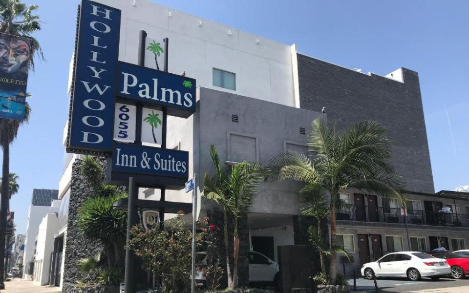 Hollywood Palms Inns & Suites