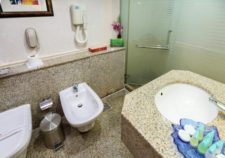 ROYAL HOTEL SHARJAH
