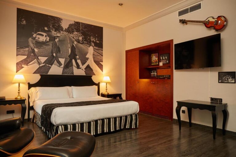 EL AVENIDA PALACE HOTEL