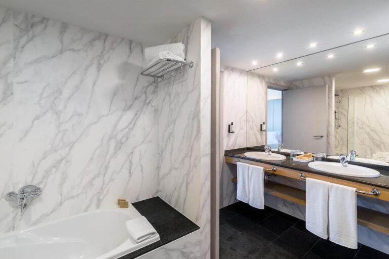 OCCIDENTAL ATENEA MAR - ADULTS ONLY