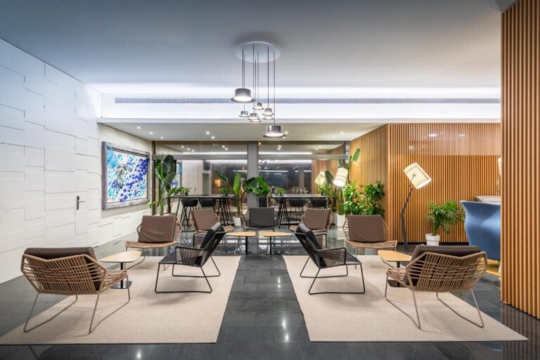 OCCIDENTAL ATENEA MAR - ADULTS ONLY