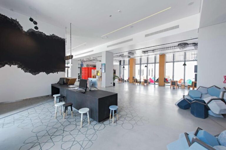 HAMPTON BY HILTON DUBAI AL SEEF