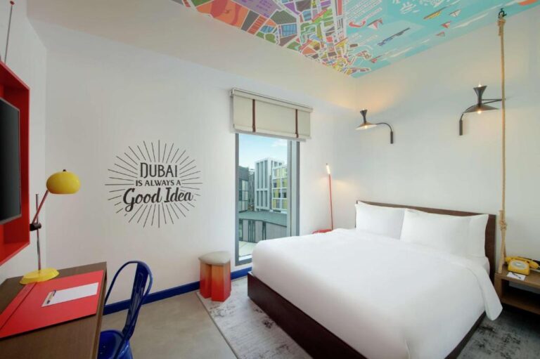 HAMPTON BY HILTON DUBAI AL SEEF