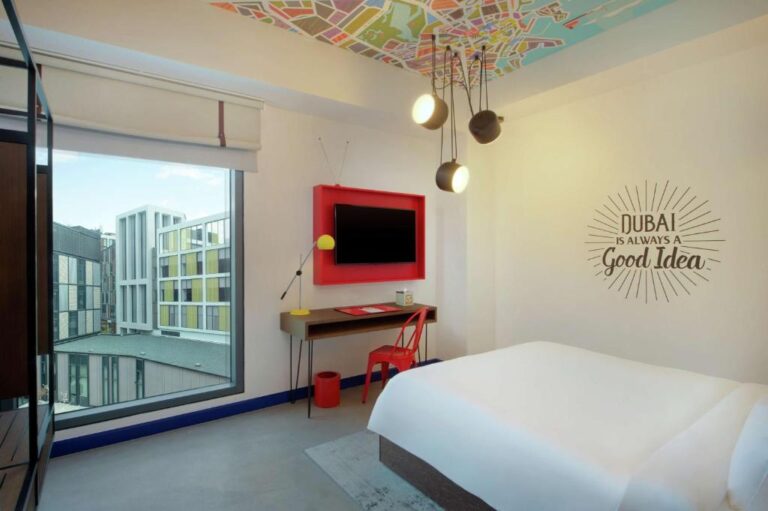 HAMPTON BY HILTON DUBAI AL SEEF