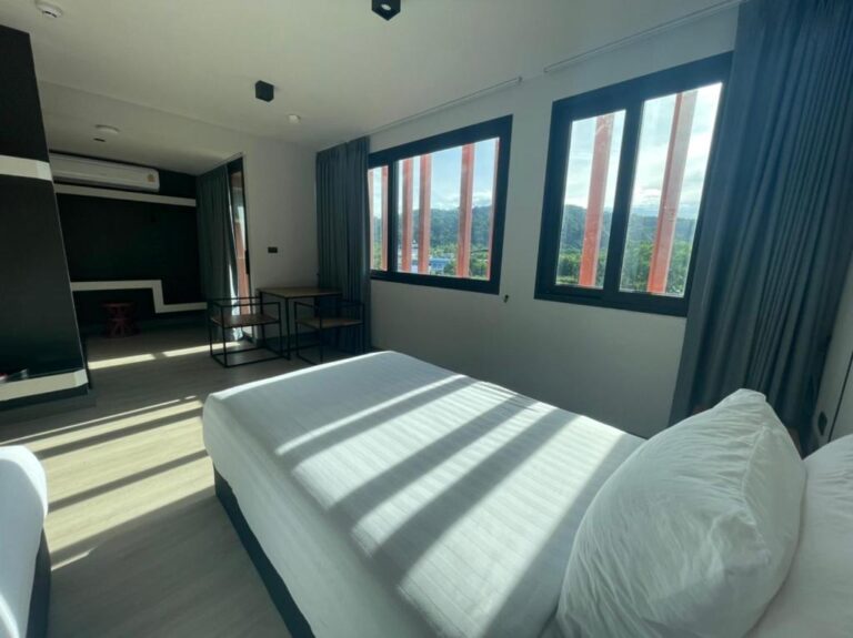 Prime Town - Posh & Port Hotel Phuket