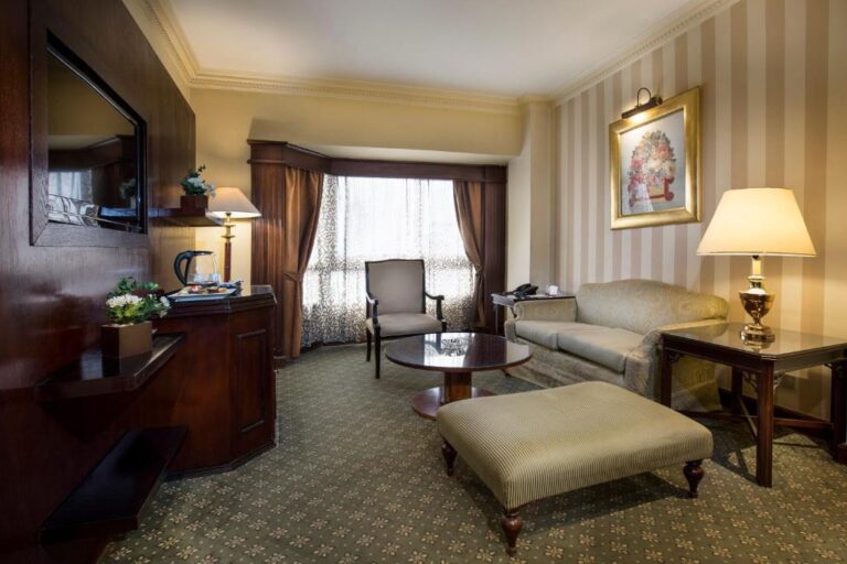 Pyramisa Suites Hotel Cairo