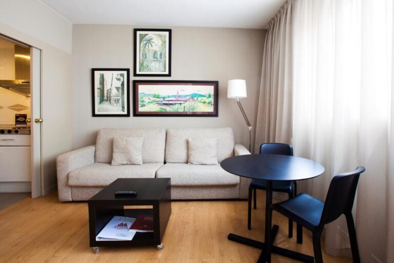 ATENEA BARCELONA APARTHOTEL