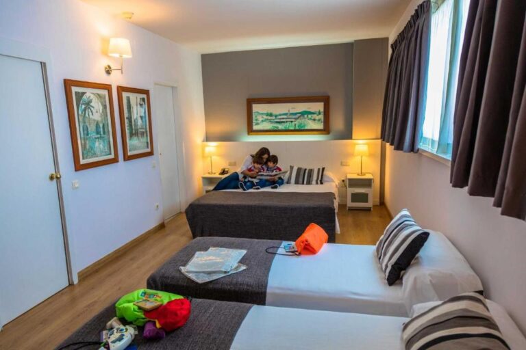 ATENEA BARCELONA APARTHOTEL