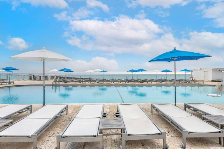 Ramada Plaza by Wyndham Marco Polo Beach Resort