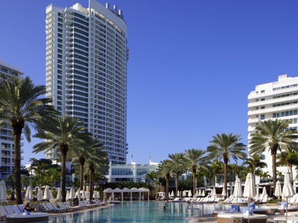 REMOVER - Fontainebleau Miami Beach Private Luxury Suites