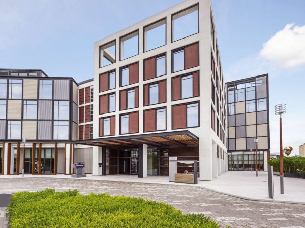 HAMPTON BY HILTON DUBAI AL SEEF