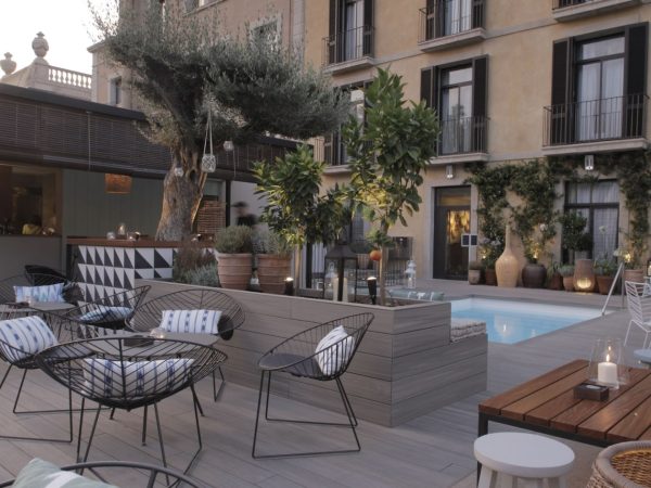 HOTEL OASIS