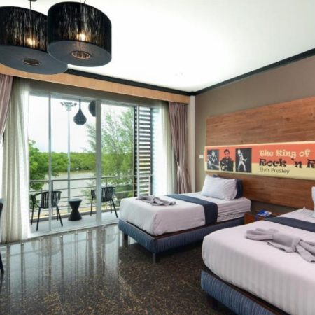 The River Scene Hotel