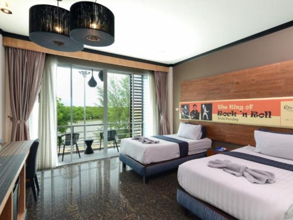 The River Scene Hotel