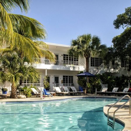 Tradewinds Apartment Hotel, a South Beach Group Hotel